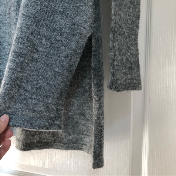 H&M Slit Sweater. - Picture 5 of 9